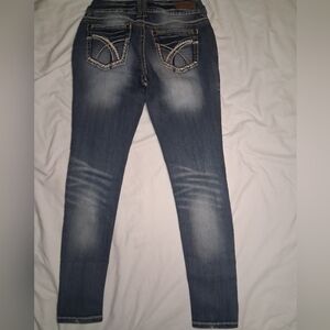 Wall Flower stylish Blue Jeans with Embroidered Pockets